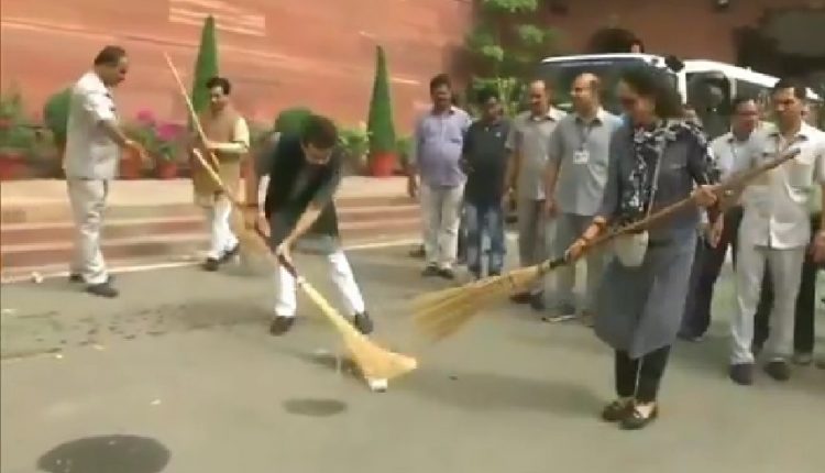 Swachh Bharat Hema Malini