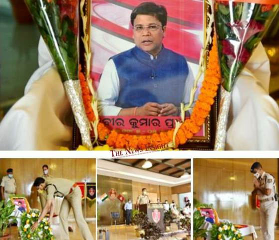Commissionerate Police pays tributes to Prabir Pradhan