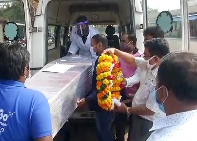 Odisha Mo Parivar helps bring back mortal remains of a Student
