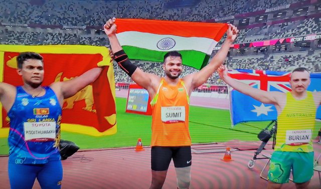 Sumit Antil wins GOLD at Tokyo Paralympics with World Record Feat - Copy