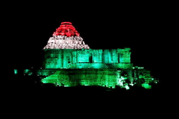 100 monuments including Sun Temple in Konark lit up in Tri-colour on the day of India achieving 100 cr Covid vaccination mark.