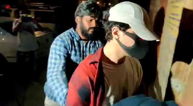 SRK Son Aryan Khan Drugs Raid Mumbai