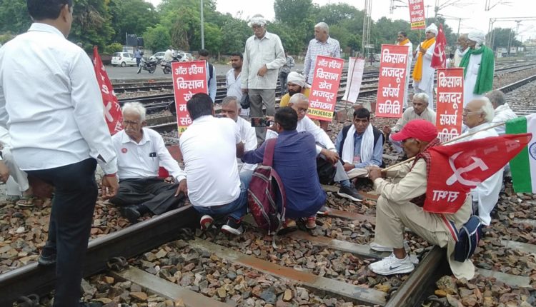 Samyukt Kisan Morcha (SKM) calls for nationwide ‘rail-roko’ agitation today demanding removal of MoS Ajay Kumar Mishra in Lakhimpur Kheri violence case.