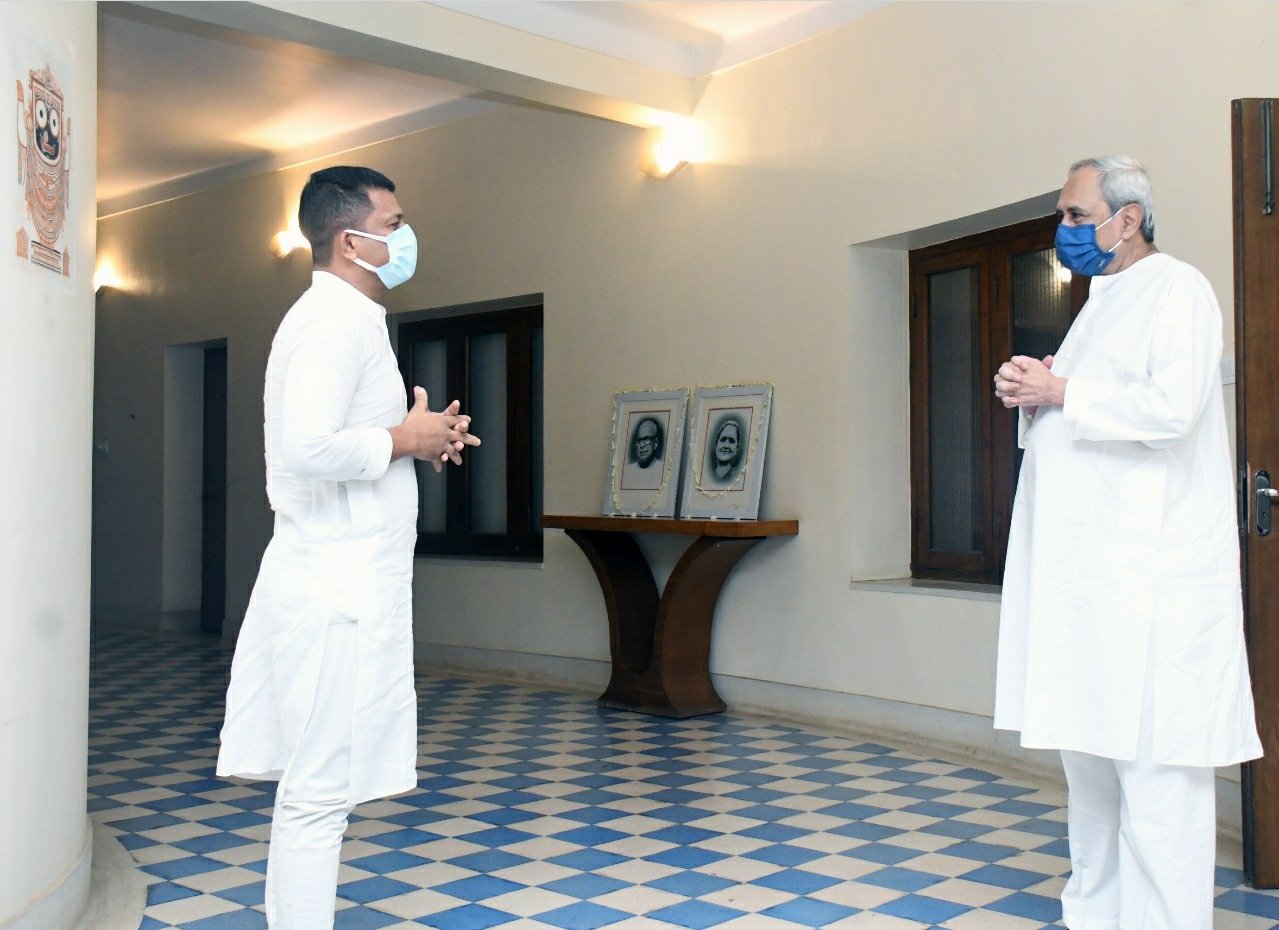 Pradeep Majhi meets Naveen Patnaik