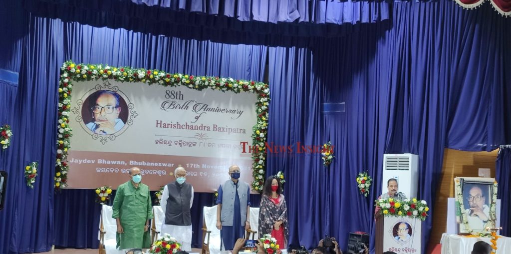 Shekhar Gupta delivers Harishchandra Baxipatra Memorial Lecture