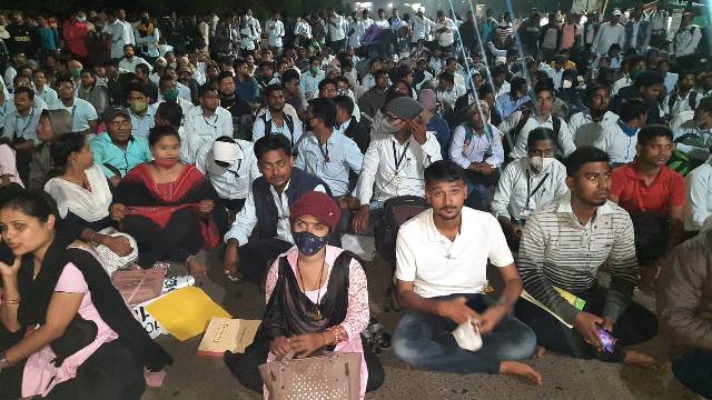 Junior Teachers in Odisha stage protest demanding Salary Hike