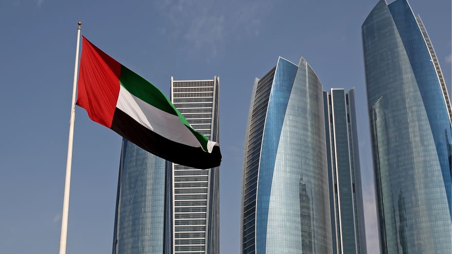 UAE reduces work week to 4.5 days; changes weekend to Saturday-Sunday