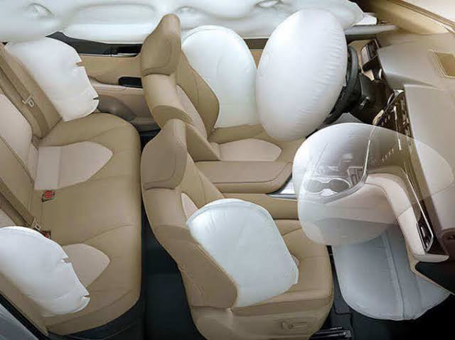 6 Airbags MUST for Vehicles carrying up to 8 Passengers