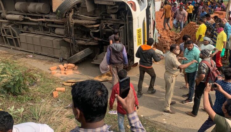 6 Dead, several injured in Soro Bus Mishap