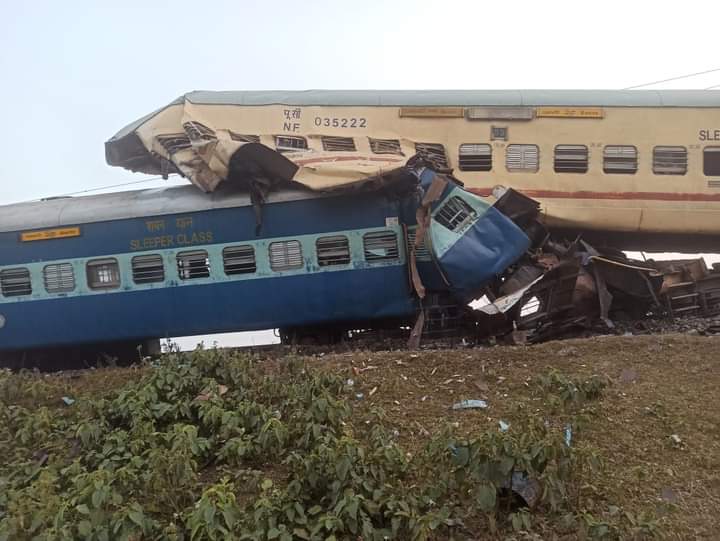 3 dead, several injured as Bikaner-Guwahati Express derails in West Bengal