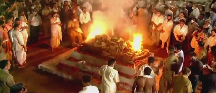 Legendary Singer Lata Mangeshkar's mortal remains consigned to flames1