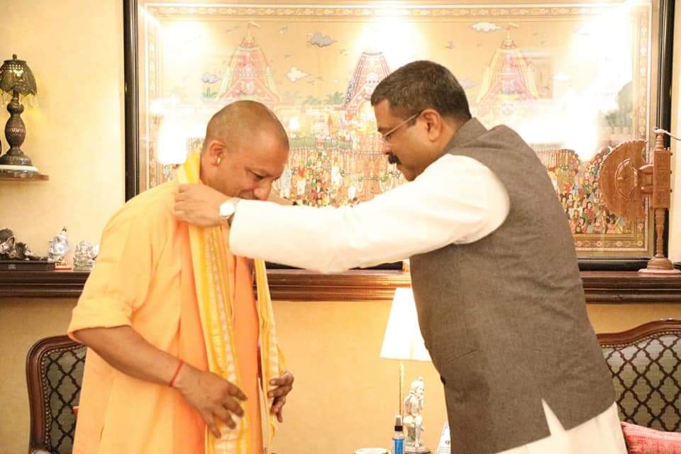 Dharmendra meets Yogi Adityanath after UP Poll Victory