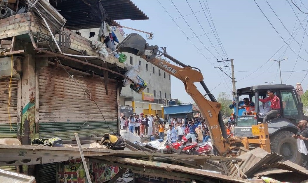 SC stops demolition drive in Jahangirpuri