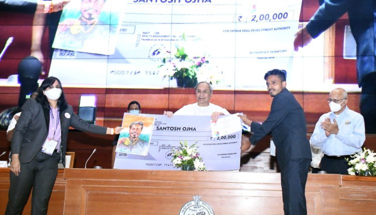 Odisha CM felicitated the India Skills Competition winners from Odisha who won 59 medals