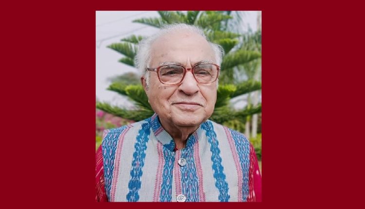 Noted commentator fro Odisha Rajat Kar passes away