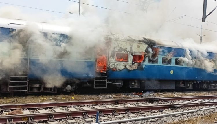 Agnipath protests turn violent in Bihar, a passenger train set on fire in Chhapra district of Bihar during the protest.