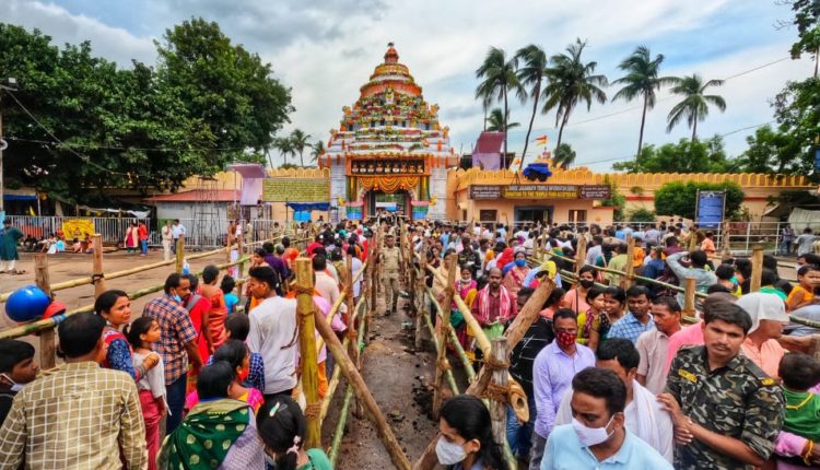 Ratha Jatra 2022: Devotees avail 'Adapa Abadha', the special prasad prepared during the week-long stay of the Holy Trinity at the Gundicha Temple.