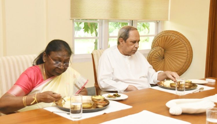 Draupadi Murmu accorded rousing welcome in Odisha. CM Naveen Patnaik hosts lunch for NDA Presidential candidate Draupadi Murmu.