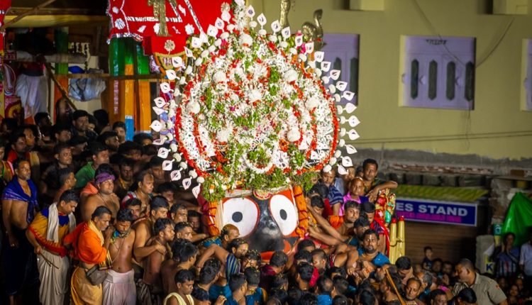 Ratha Jatra concludes in Puri with Niladri Bije; Deities return to Ratna Singhasana.