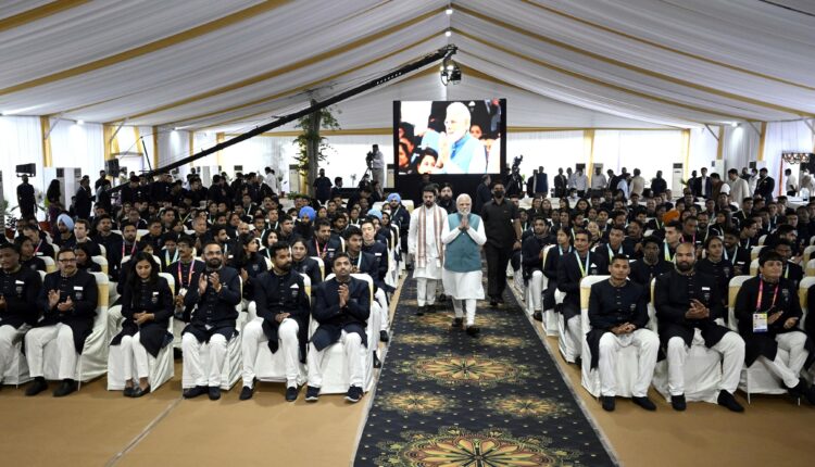 Prime Minister Narendra Modi interacted with the Indian contingent that participated in Birmingham 2022 Commonwealth Games.