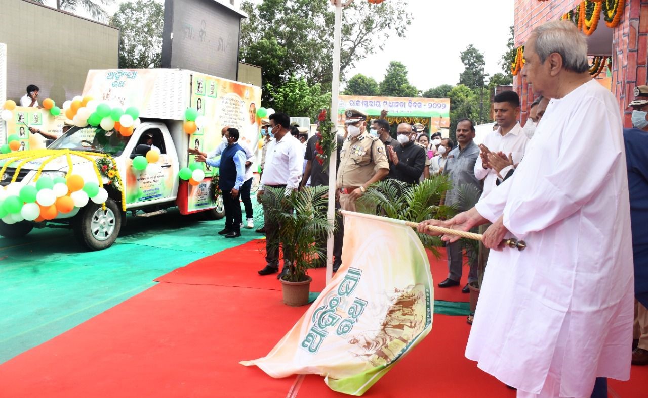 Odisha CM flags off “Ahimsa Rath” to spread message of Mahatma Gandhi