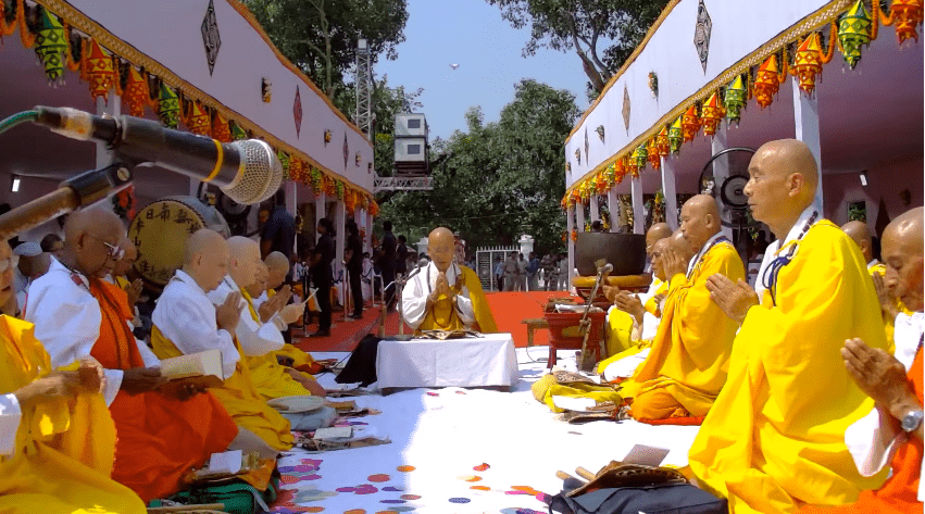 Odisha CM Naveen Patnaik calls for World Peace from Dhauli Shanti Stupa1
