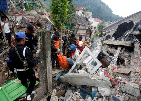 Indonesia earthquake death toll rises to 310