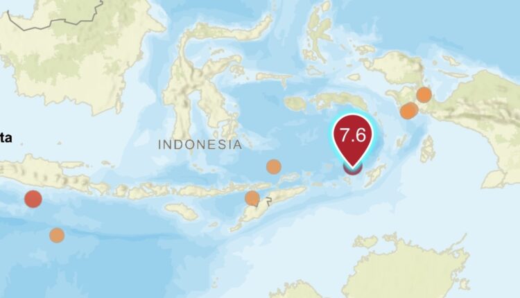 7.6 magnitude earthquake strikes Indonesia, tremors felt in northern Australia. Tsunami alert issued in Indonesia.