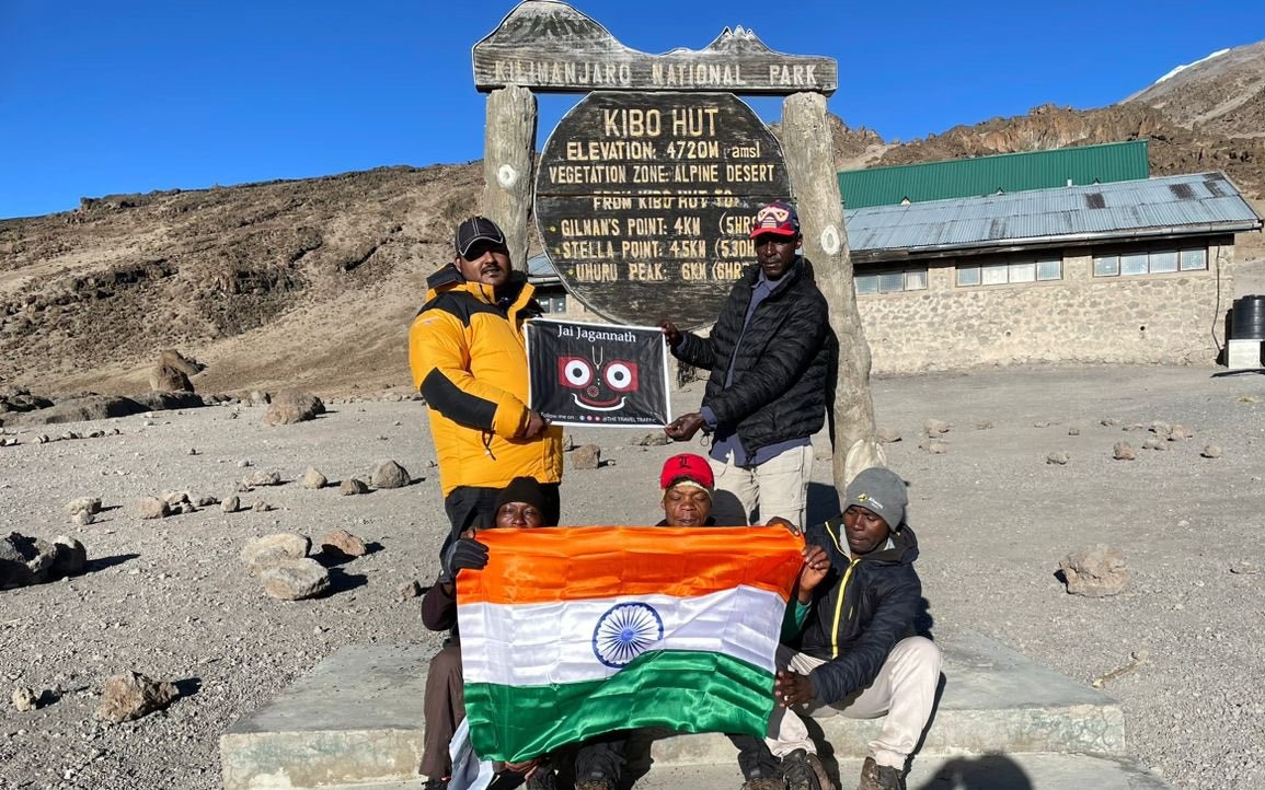 Deepak Sahoo from Odisha climbs Mount Kilimanjaro in South Africa