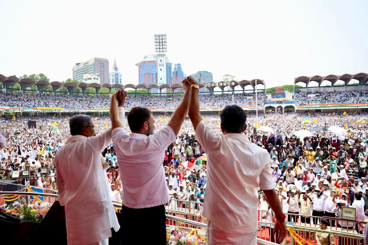 Siddaramaiah takes oath as Karnataka CM; DK Shivakumar Deputy CM