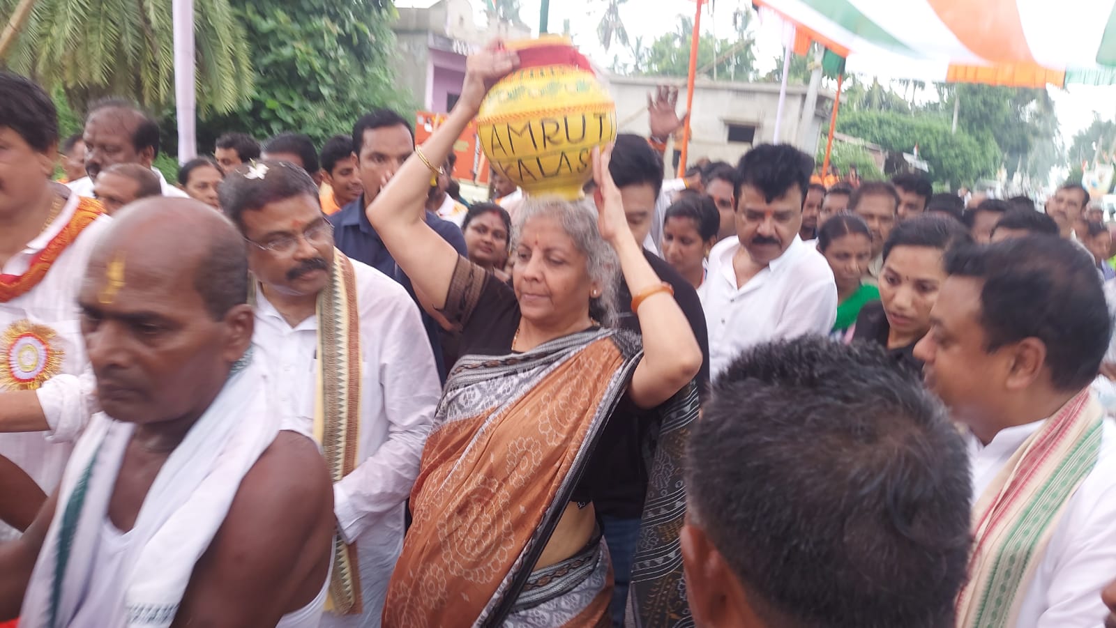 Nirmala Sitharaman collected maati in 'Amrit Kalash' at the birth place of Jayee Rajguru under 'Meri Maati Mera Desh' campaign.