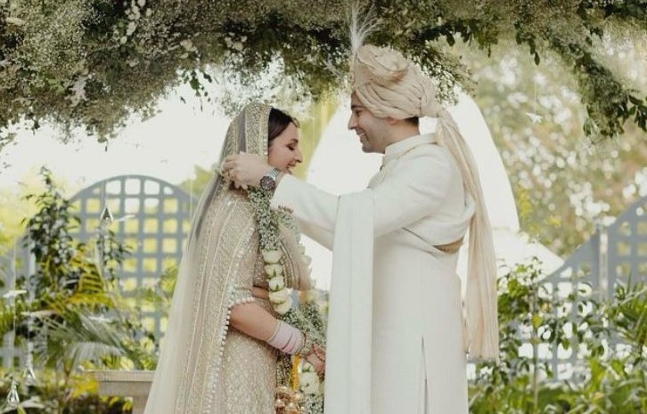 Actor Parineeti Chopra and AAP leader Raghav Chadha shared their wedding pictures today on social media. They got married in Udaipur.