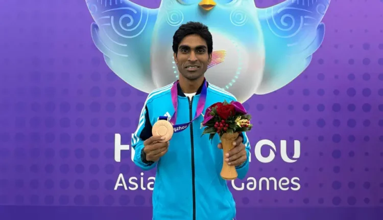 Odisha star para shuttler Pramod Bhagat clinches singles Gold in the men's single SL3 category at the ongoing Para Asian Games.