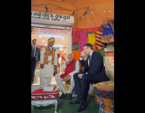 ch President Emmanuel Macron visited a tea stall in Jaipur. French President Emmanuel Macron used UPI to make a payment.