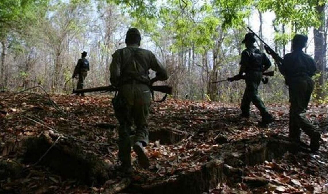 Chhattisgarh: One Naxal killed in the encounter with DRG soldiers in the Burkalanka area, Sukma. Search operation is underway.
