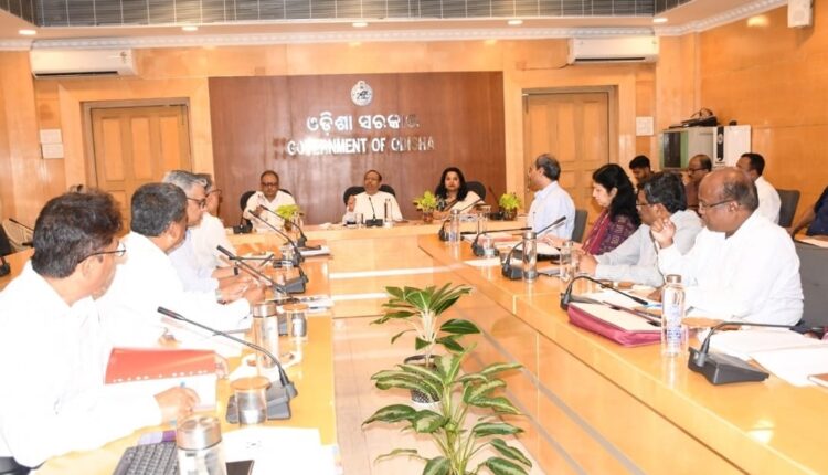 The State Level Single Window Clearance Authority (SLSWCA) today approved 22 industrial projects worth Rs 4,066.71 crore in Odisha with employment generation potential of 25,525 persons.