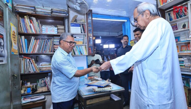 Odisha CM Naveen Patnaik today buy books at the Modern Book Depot in Master Canteen, Bhubaneswar.