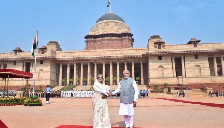 Bangladesh Prime Minister Sheikh Hasina receives ceremonial welcome at Rashtrapati Bhavan. PM Narendra Modi received PM Sheikh.