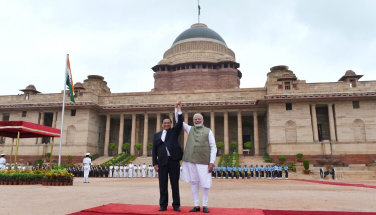 Vietnam Prime Minister Pham Minh Chinh was accorded a ceremonial welcome at the forecourt of Rashtrapati Bhavan in the presence of Prime Minister Narendra Modi.