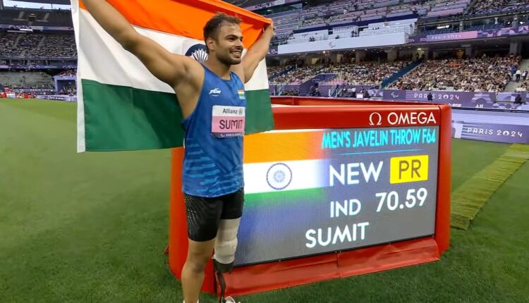 Sumit Antil wins Gold in javelin throw F64, becomes first Indian man to clinch title in Paralympics. He set a new Paralympics record with a throw of 70.59 meters.