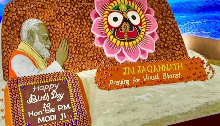 Renowned sand artist Sudarsan Pattnaik greets PM Modi on his Birthday by creating sand sculpture using 2500 diyas in New Delhi.