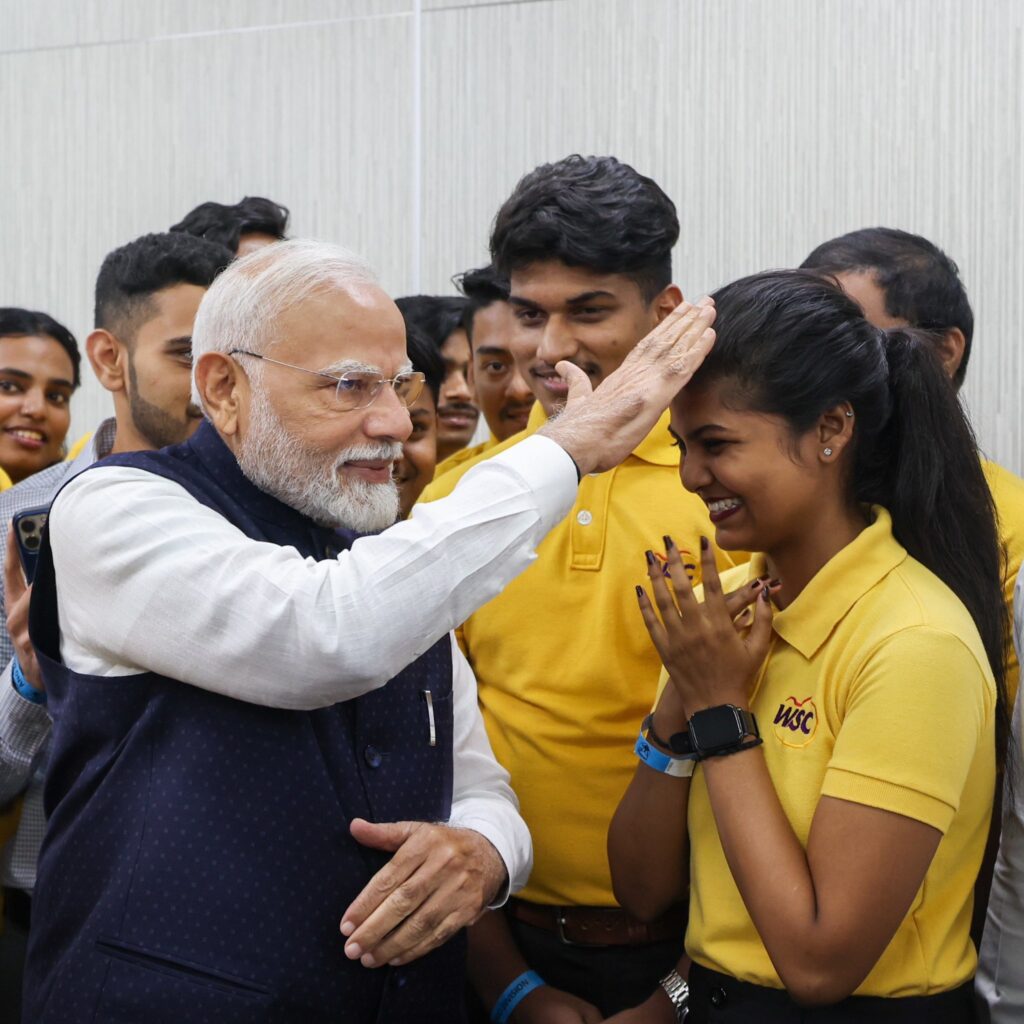 PM Modi interacts with Indian Interns from Odisha WSC in Singapore