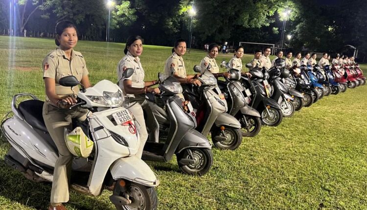 Commissionerate Police launched a special motorcycle patrolling named as “SHAKTI BAHINI" to ensure a hassle-free Durga Puja in the Twin City Bhubaneswar and Cuttack.