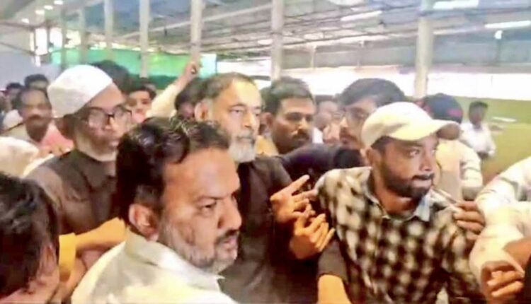 Yogendra Yadav assaulted