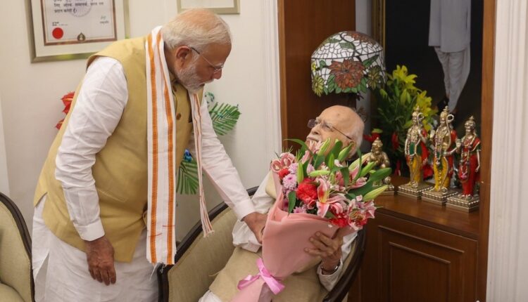 Prime Minister Narendra Modi met veteran BJP leader Lal Krishna Advani on his 96th birthday