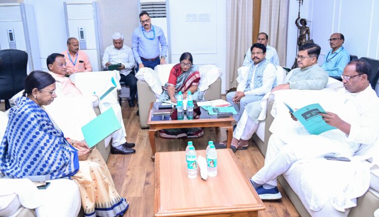 Leaders of all major political parties participated in an all-party meeting held under the chairmanship of Speaker Surama Padhy, ahead of the winter session of the Odisha Assembly.