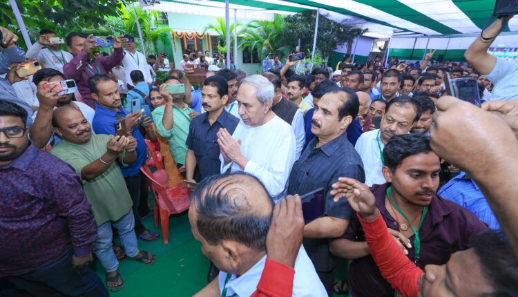 BJD President Naveen Patnaik attends key meeting of Biju Shramika Samukhya (BSS)