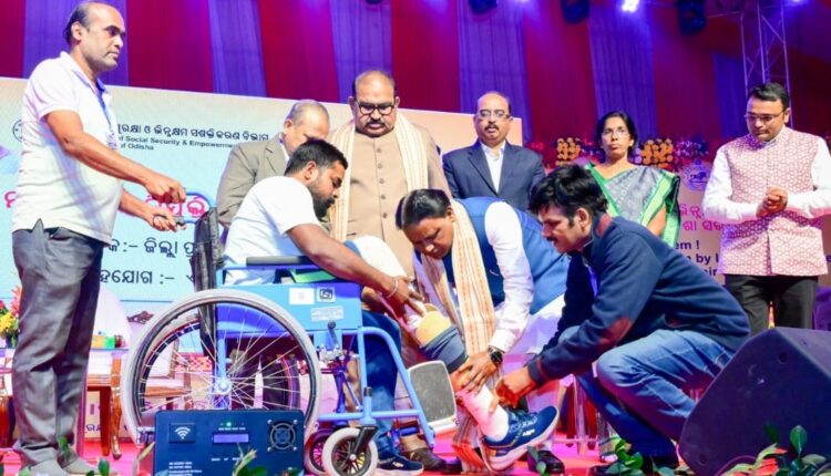 CM Mohan Majhi distributes e-Rickshaws to Divyangs