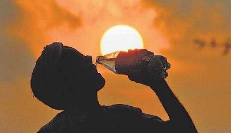 Temperature crosses 40 degrees in 3 places in Odisha; Jharsuguda recorded highest maximum (day) temperature of 41.8°C.