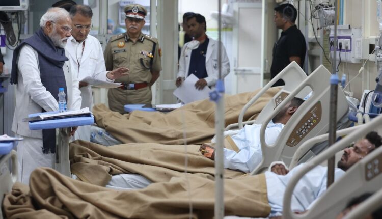After landing from Bhutan, PM Narendra Modi went straight to LNJP hospital to meet those injured after the blast in Delhi.